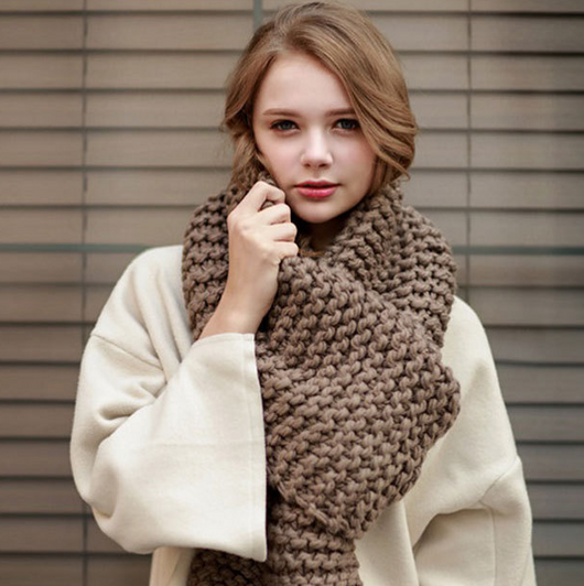 Knitted scarf hotsell